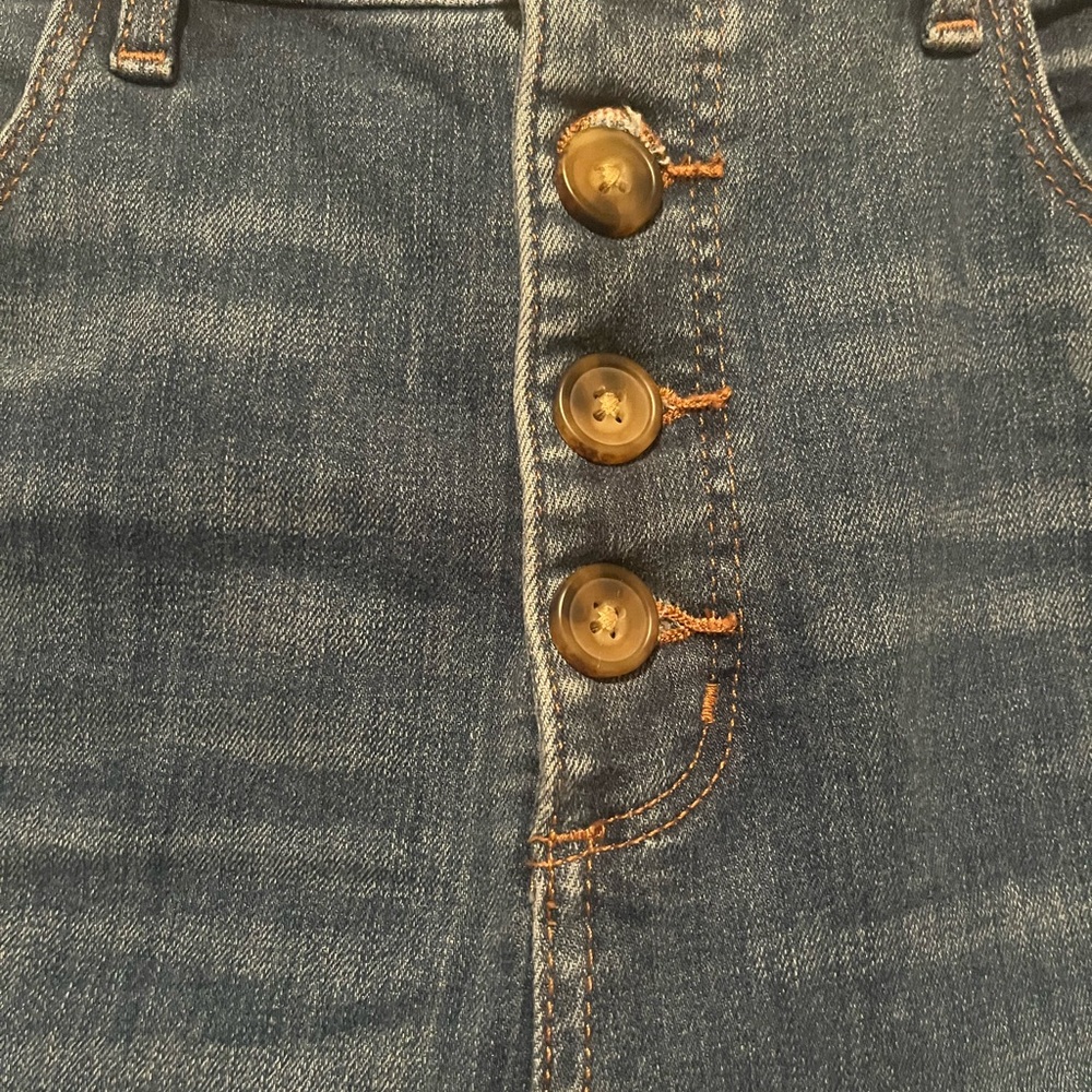 LOFT  Blue Cropped Jeans with  Button Fly - Picture 2 of 8